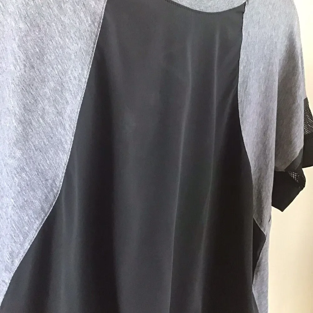 Nike Women's Size XS Bonded Mesh Jersey Tee (Black/ Carbon Heather/ Black) - Picture 10 of 10